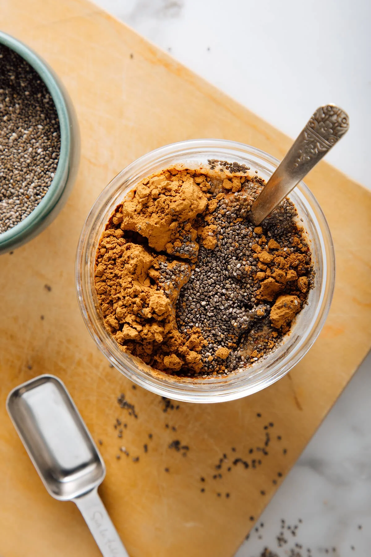 Step-by-step chocolate chia pudding assembly guide