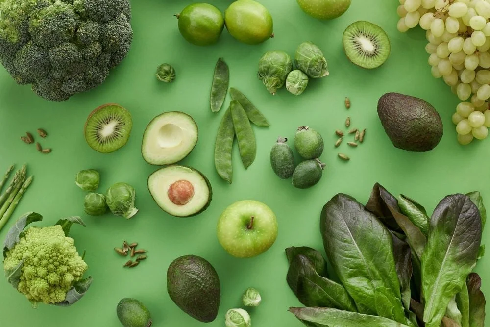 Fresh fruits and vegetables for a fiber-rich daily plate