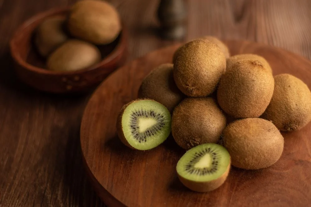 Two ripe green kiwifruit for a daily constipation remedy